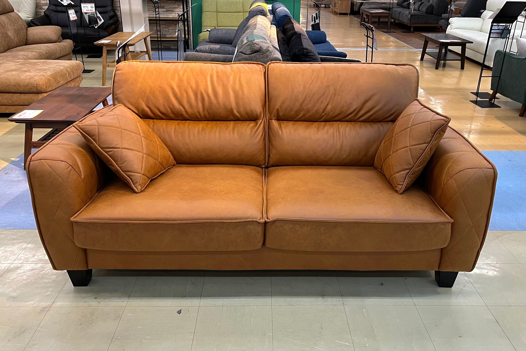 本革 3人掛けソファ MAX DIVANI 200cm オレンジ系色 大型 イタリア製